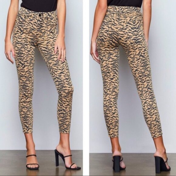 Good American Denim - 𝅺GOOD American BNWT "Good Waist Crop" Animal Jeans